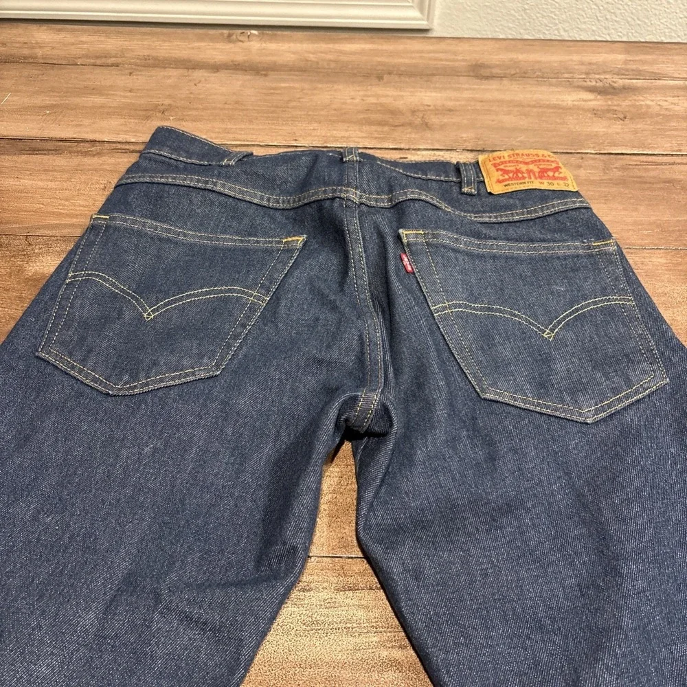 Levi's Men's Western Fit Straight Leg Jeans 100% Cotton Dark Blue 30x32